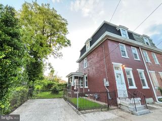 438 LAWRENCE ST, Burlington, NJ 08016