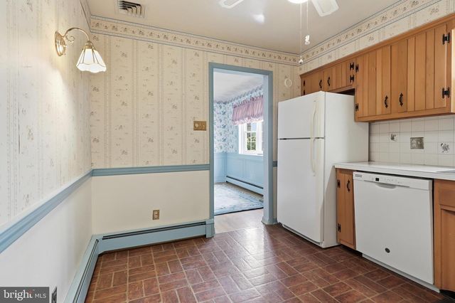 302 W COURTLAND AVENUE, Shiremanstown, PA 17011
