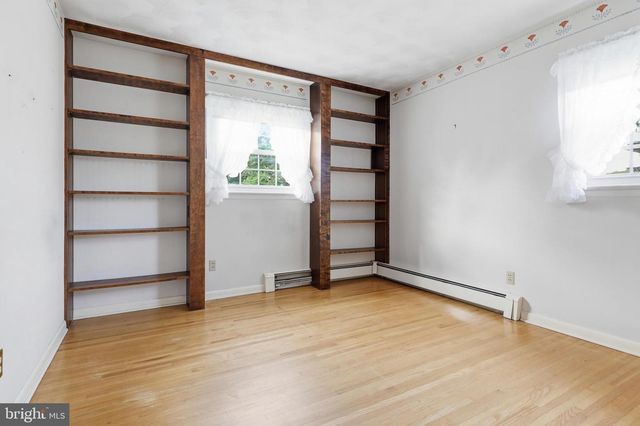 302 W COURTLAND AVENUE, Shiremanstown, PA 17011