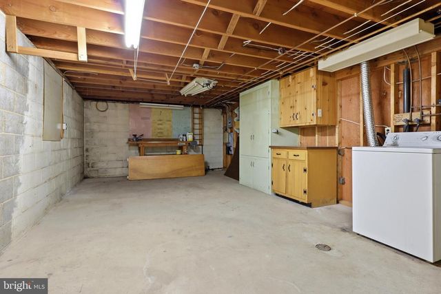 302 W COURTLAND AVENUE, Shiremanstown, PA 17011