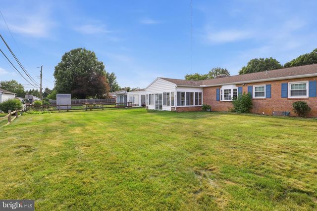 302 W COURTLAND AVENUE, Shiremanstown, PA 17011