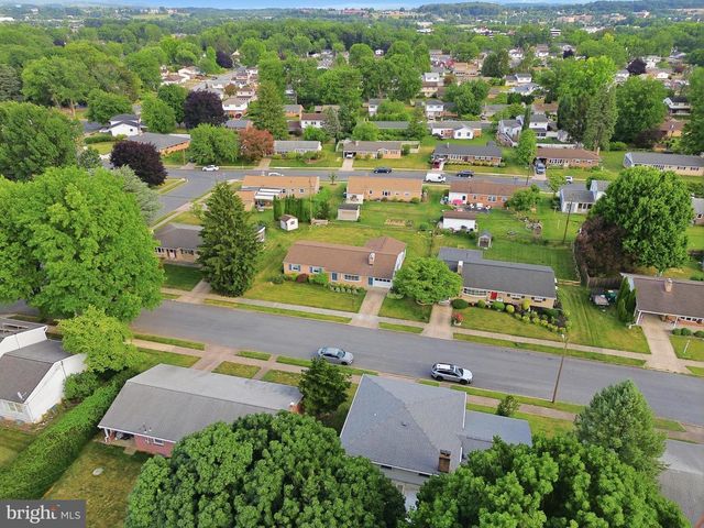 302 W COURTLAND AVENUE, Shiremanstown, PA 17011