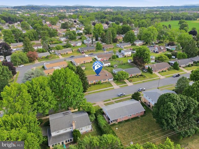302 W COURTLAND AVENUE, Shiremanstown, PA 17011