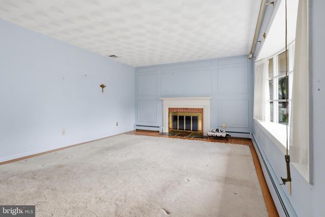 302 W COURTLAND AVENUE, Shiremanstown, PA 17011