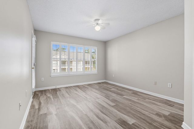 659 Woodmoor Dr Unit 302, Murrells Inlet, SC 29576