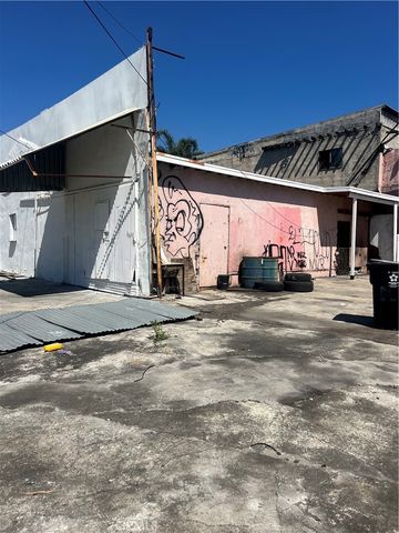 4148 4142 E Cesar E Chavez, East Los Angeles, CA 90063