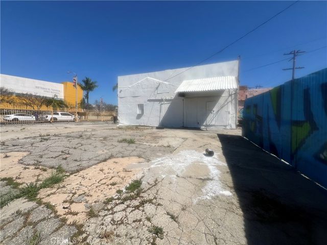 4148 4142 E Cesar E Chavez, East Los Angeles, CA 90063