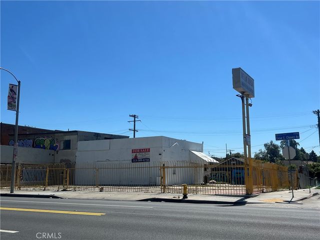 4148 4142 E Cesar E Chavez, East Los Angeles, CA 90063