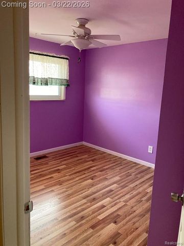 11915 Diehl Drive, Sterling Heights, MI 48313