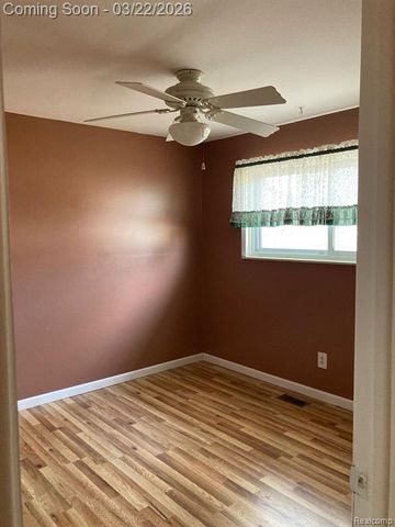 11915 Diehl Drive, Sterling Heights, MI 48313