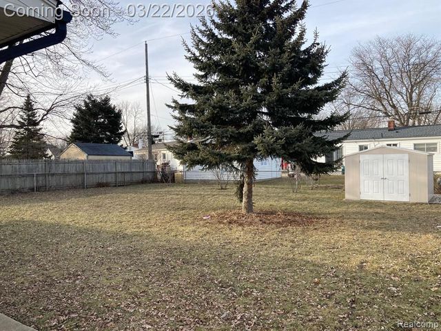 11915 Diehl Drive, Sterling Heights, MI 48313