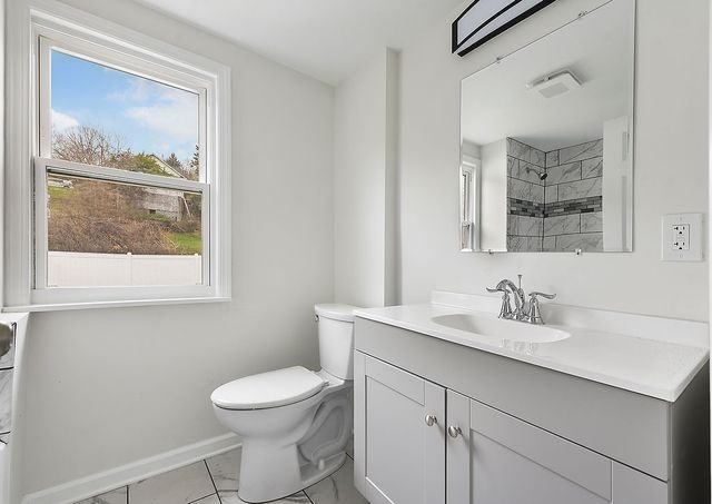 534 Pine Street, Ambridge, PA 15003