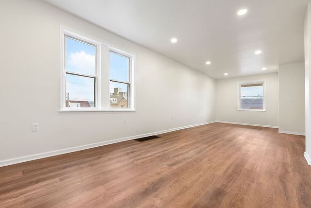 534 Pine Street, Ambridge, PA 15003