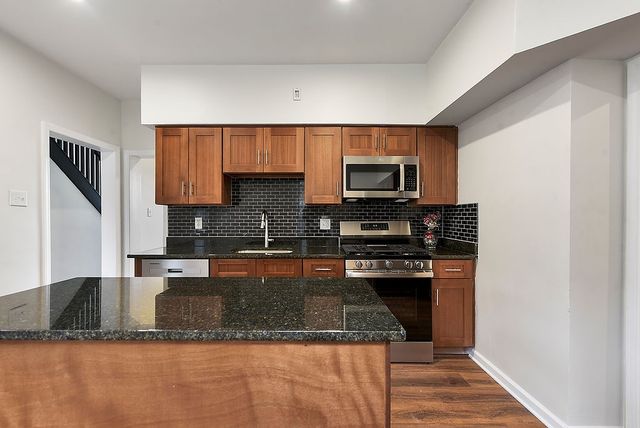 534 Pine Street, Ambridge, PA 15003