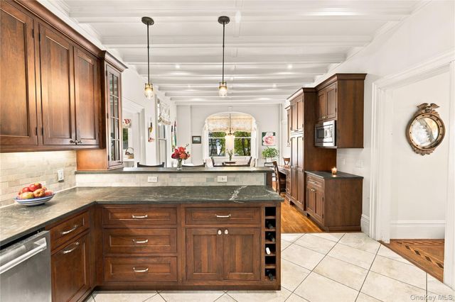 100 1st Avenue, Nyack, NY 10960