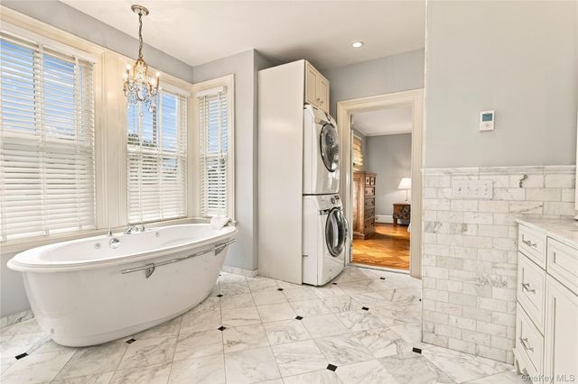 100 1st Avenue, Nyack, NY 10960