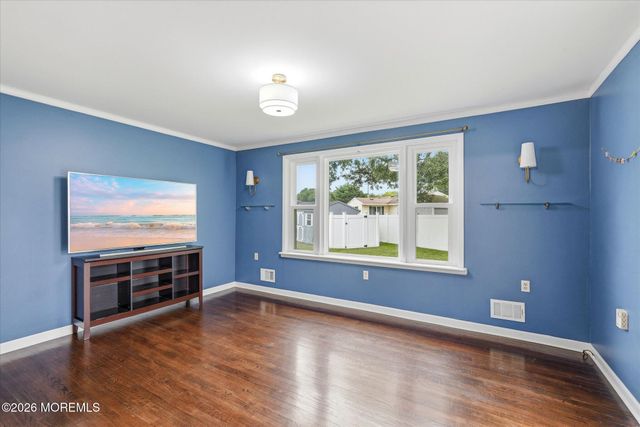 304 Mainsail Court, Forked River, NJ 08731