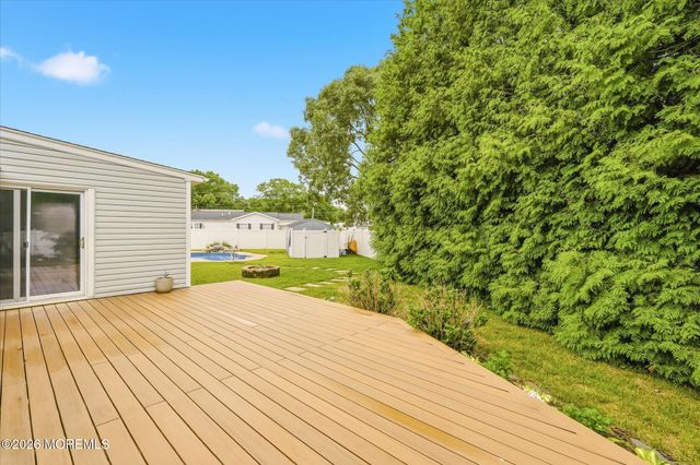 304 Mainsail Court, Forked River, NJ 08731