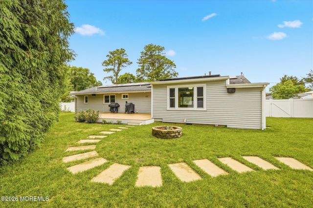 304 Mainsail Court, Forked River, NJ 08731