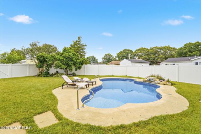 304 Mainsail Court, Forked River, NJ 08731