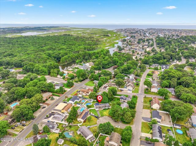 304 Mainsail Court, Forked River, NJ 08731