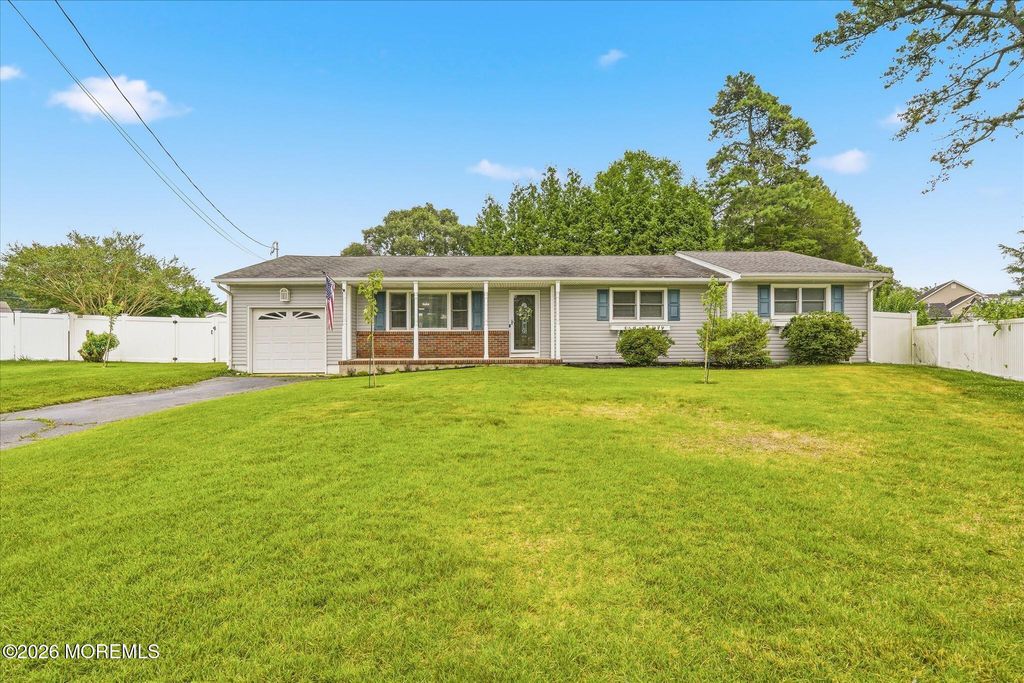 304 Mainsail Court, Forked River, NJ 08731