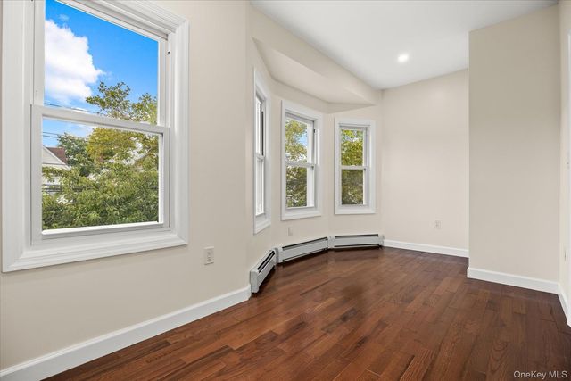 94-19 116th Street, Richmond Hill, NY 11419