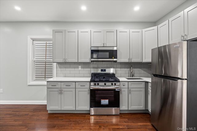 94-19 116th Street, Richmond Hill, NY 11419