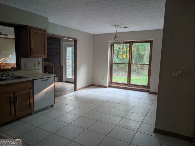 307 Korinna Court, Peachtree City, GA 30269