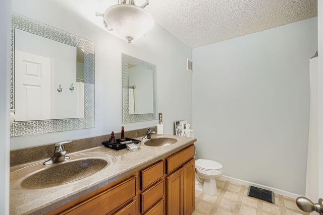 3852 La Belle Street, Columbia Heights, MN 55421