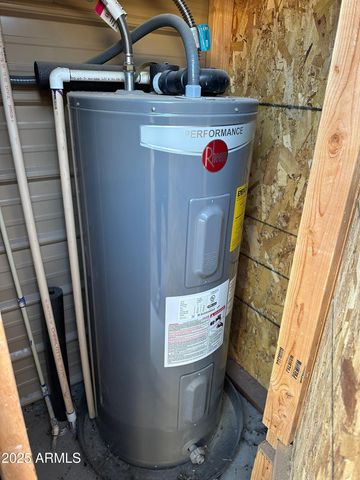 67892 ALPINE Drive, Salome, AZ 85348