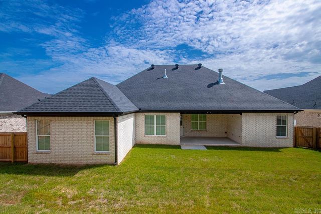 557 Valley Oak Drive, Sherwood, AR 72120