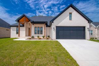 557 Valley Oak Drive, Sherwood, AR 72120