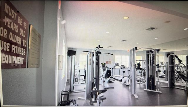 9818 LAKE CHASE ISLAND WAY 9818, Tampa, FL 33626