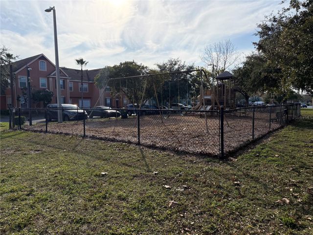 9818 LAKE CHASE ISLAND WAY 9818, Tampa, FL 33626