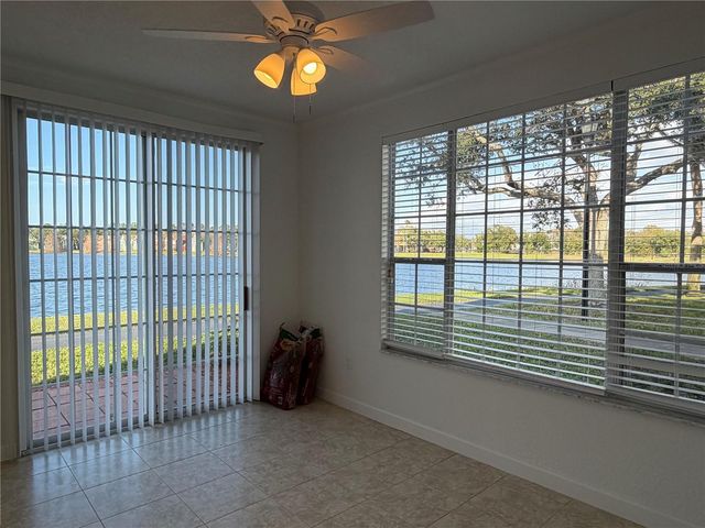 9818 LAKE CHASE ISLAND WAY 9818, Tampa, FL 33626