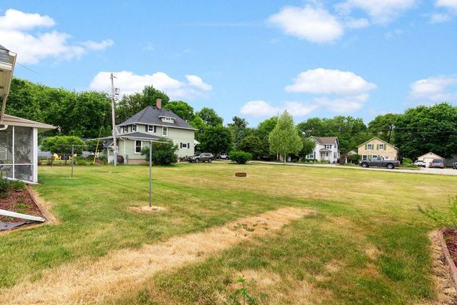 410-412 Jones Avenue, Fort Atkinson, WI 53538