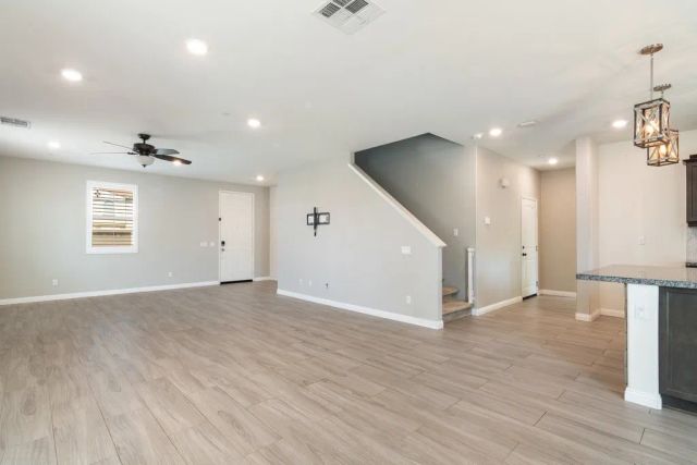 4983 Oak Moss, Fontana, CA 92336