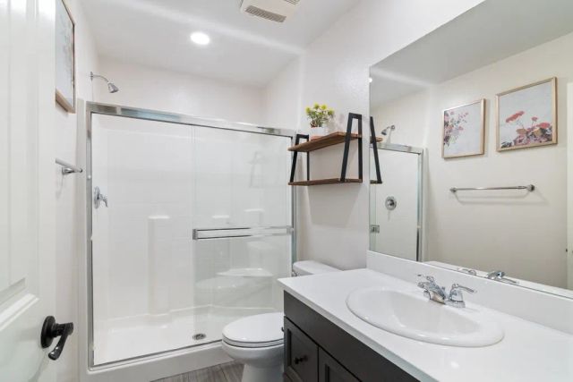 4983 Oak Moss, Fontana, CA 92336