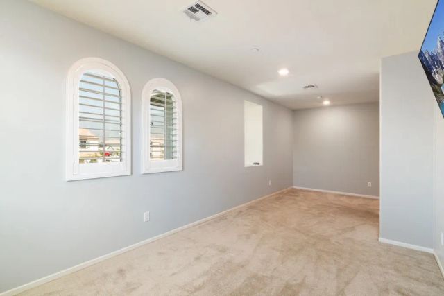 4983 Oak Moss, Fontana, CA 92336
