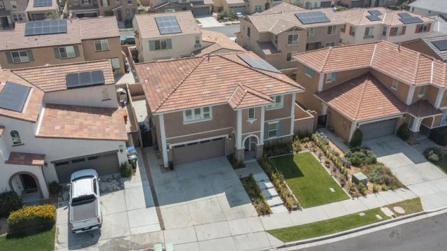 4983 Oak Moss, Fontana, CA 92336