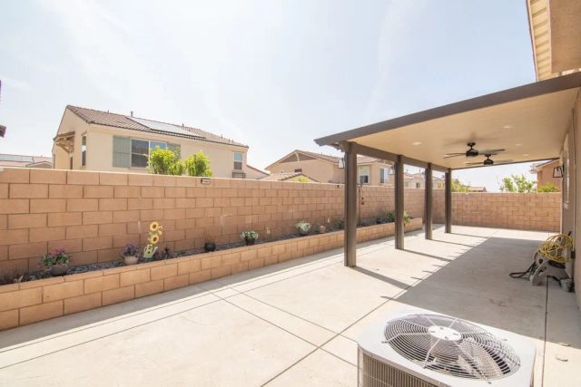 4983 Oak Moss, Fontana, CA 92336