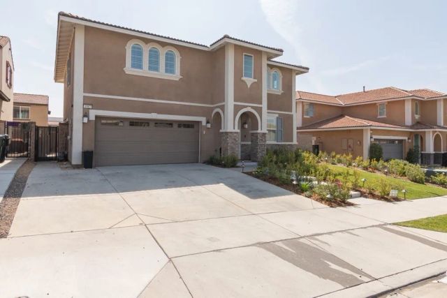 4983 Oak Moss, Fontana, CA 92336