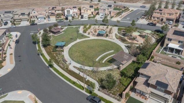 4983 Oak Moss, Fontana, CA 92336