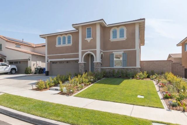 4983 Oak Moss, Fontana, CA 92336