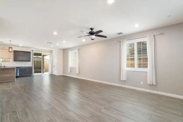 4983 Oak Moss, Fontana, CA 92336
