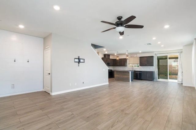 4983 Oak Moss, Fontana, CA 92336