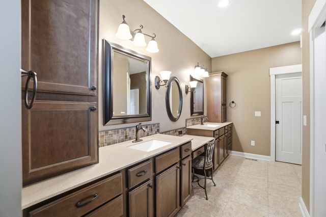 980 Greenmantle Drive 980 Greenmantle Drive, Troy, OH 45373