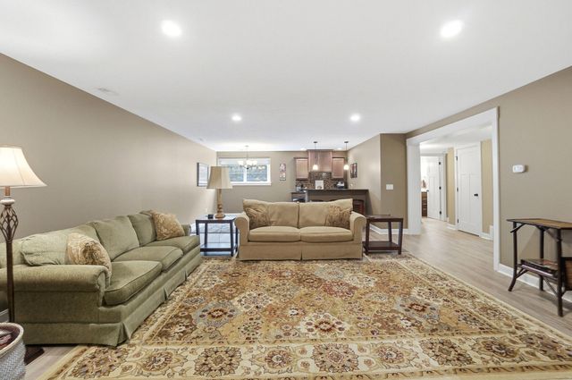 980 Greenmantle Drive 980 Greenmantle Drive, Troy, OH 45373
