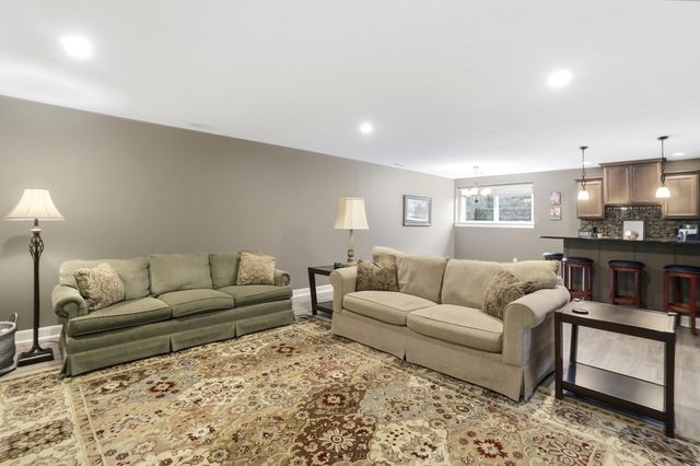 980 Greenmantle Drive 980 Greenmantle Drive, Troy, OH 45373